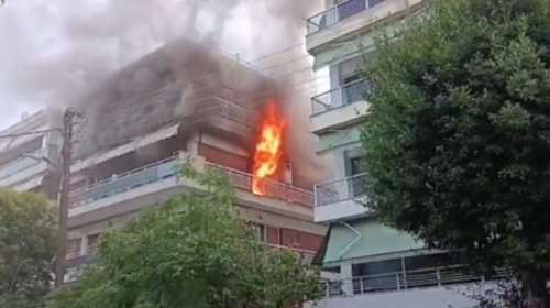 Θεσσαλονίκη: Φωτιά σε διαμέρισμα στην Καλαμαριά – Απεγκλωβίστηκαν δύο άτομα