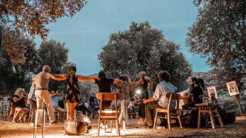 &quot;ΓΡΟΙΚΩ, ΘΩΡΩ, ΑΝΟΙΩΘΩ&quot;: Τρεις μαγικές μουσικές βραδιές σε ένα μεσαιωνικό κτήμα της Νάξου [εικόνες]