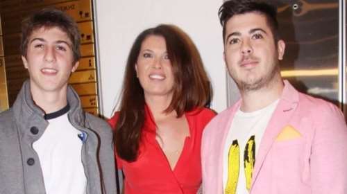 Μιχαήλ Βαρθακούρης: Στο σπίτι της μητέρας του στην Πάρο - Η ασύλληπτη θέα που διαθέτει