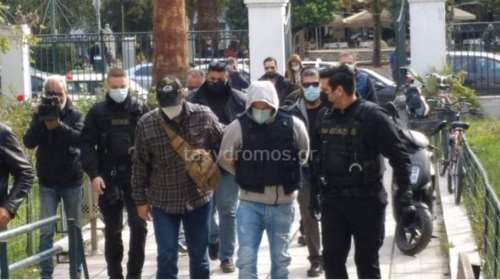 Η ώρα της απολογίας για τον 39χρονο ο οποίος έσφαξε τη νονά του με 42 μαχαιριές, στο Βόλο