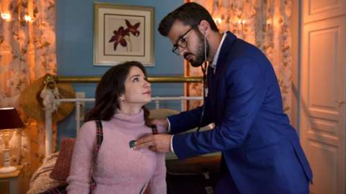 &quot;Κι όμως είμαι ακόμα εδώ&quot; | Μάθε τα πάντα για τη νέα σειρά της ΕΡΤ1 με τον Γιάννη Τσιμιτσέλη &amp; την Κατερίνα Γερονικολού