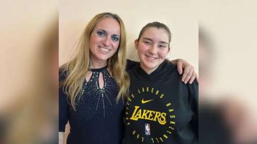 Κρήτη: Μαθήτρια έγραψε τραγούδι για τα Τέμπη και το μελοποίησε καθηγήτριά της  - &quot;28 του Φλεβάρη θα μένουμε πάντα σιωπηλοί&quot;