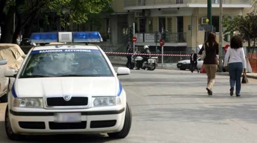 Εξέδιδε 17χρονη σε αλλοδαπούς στην Ηλεία