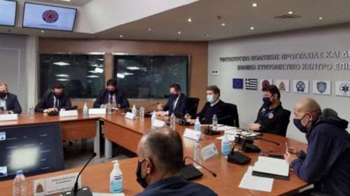 Συναγερμός για την κακοκαιρία &quot;Μήδεια&quot; που απειλεί και τους εμβολιασμούς - Τα μέτρα της Πολιτικής Προστασίας