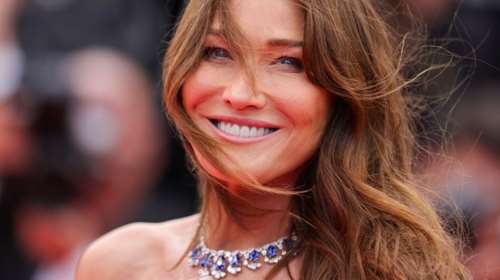 &quot;Είμαι παιδί μιας μοιχείας, οπότε η μοιχεία δεν είναι για μένα αμαρτία&quot;: Η Κάρλα Μπρούνι για τον αληθινό πατέρα της, την προδοσία, τις προσωπικές της μάχες