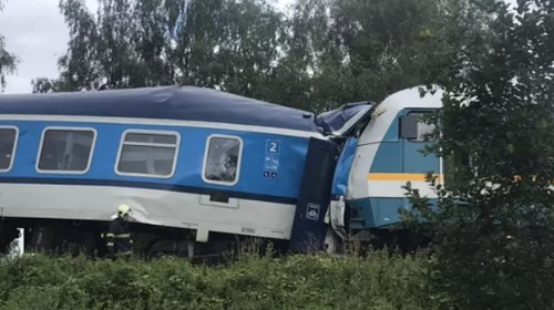 Τσεχία: Νεκροί και τραυματίες από σύγκρουση τρένων
