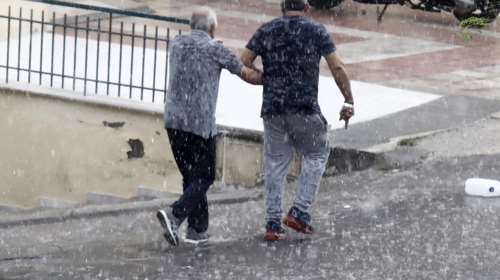 Σε εξέλιξη η αλλαγή του καιρού: Έρχονται μπουρίνια και βροχές - Πού χρειάζεται ιδιαίτερη προσοχή