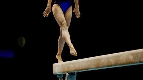 Ενόργανη: Ανατριχιαστική μαρτυρία πρώην αθλήτριας - &quot;Ο προπονητής μας έβαζε να χτυπάμε άλλα κορίτσια&quot;