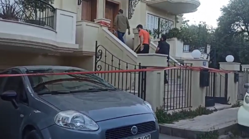 Δολοφονία στα Γλυκά Νερά: Η στιγμή που ο 32χρονος σύζυγος επιστρέφει στο σπίτι του μετά το αποτρόπαιο έγκλημα [Βίντεο]