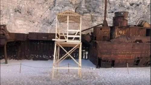 Χαμός στη Ζάκυνθο: Έστησαν πύργο ναυαγοσώστη μπροστά από το εμβληματικό &quot;Ναυάγιο&quot; [Βίντεο]