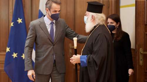 Συνάντηση Μητσοτάκη με τον Πατριάρχη Αλεξανδρείας και Πάσης Αφρικής