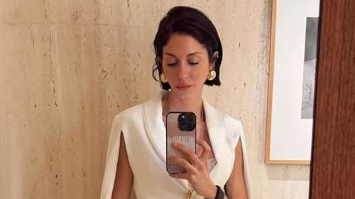 Η Σοφία Καρβέλα μπήκε σε κατάστημα Zara και αγόρασε το τέλειο outfit &quot;έκτακτης ανάγκης&quot;