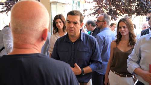 Τσίπρας: Επιλογές της κυβέρνησης η μείωση μισθών, η εκ περιτροπής εργασία και η μη στήριξη επιχειρήσεων