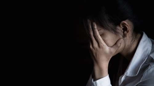 Φρίκη για 22χρονη στην Αγία Παρασκευή: Τη βίασε συνομήλικός της που είχε γνωρίσει στο Facebook