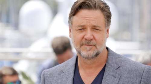 Ο Ράσελ Κρόου έβλεπε Τσιτσιπά: &quot;Είμαι μαζί του&quot; - Η ανάρτηση στο Twitter με την ελληνική σημαία