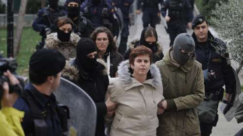 Καραμπόλα στον Κηφισό: Απίστευτο - Η  κλούβα της ΕΛ.ΑΣ μετέφερε την Πόλα Ρούπα