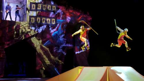Στον &quot;αέρα&quot; το διάσημο Cirque du Soleil λόγω κορονοϊού - Τι λέει Ελληνίδα εργαζόμενη [Βίντεο]