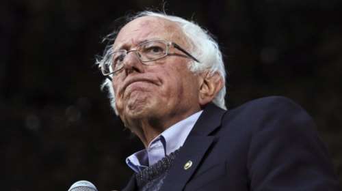 Ο Μπέρνι Σάντερς αποσύρεται από την κούρσα για το χρίσμα των Δημοκρατικών