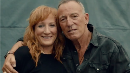 Ο Σπρίνκγστιν με το &quot;The Rising&quot; κατά Tραμπ: &quot;Εθνική ντροπή&quot; η στάση του κορονοϊού