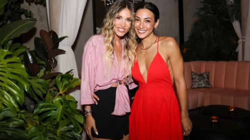 Kαλοκαιρινό πάρτι για το &quot;Έχω παιδιά&quot;: Λαμπερές και καλοκαιρινές οι Ευγενία Σαμαρά και Αθηνά Οικονομάκου