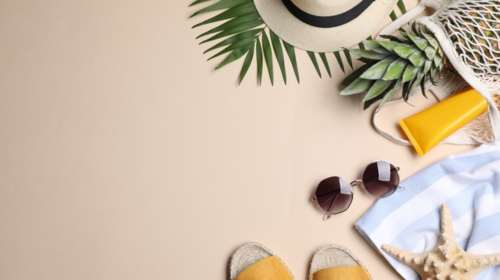 Τα απαραίτητα: Η... χρυσή τριάδα για την τσάντα της παραλίας