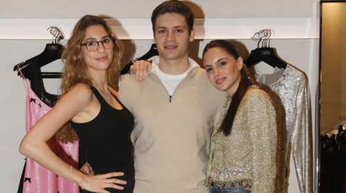 Παναγιώτης Νίκας: Ο αδερφός της Αλεξάνδρας στην πρώτη δημόσια εμφάνιση με τη σύντροφό του, Φαίδρα Παπανδρέου