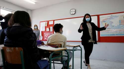 Πανελλήνιες 2021: Με βίντεο το μήνυμα της Ν. Κεραμέως στους υποψήφιους - &quot;Ξεπεράσατε πρωτόγνωρες δυσκολίες&quot;