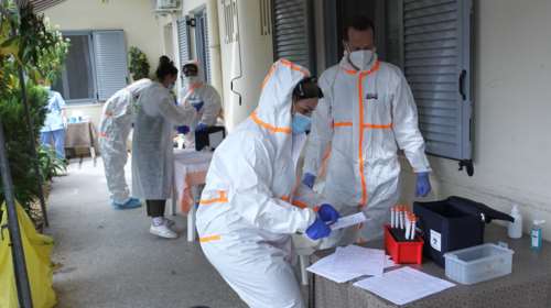 Κορονοϊός: Πέθανε 89χρονη στην Πτολεμαΐδα - Στους 214 οι νεκροί στην Ελλάδα