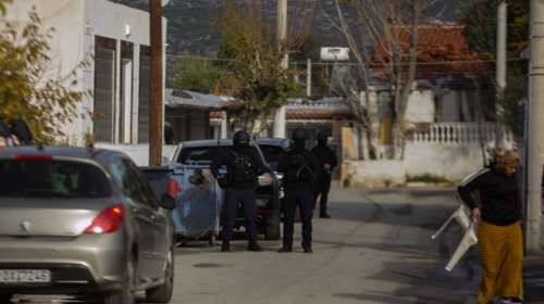 Νέα επιχείρηση της ΕΛΑΣ στο Ζεφύρι - Εντοπίστηκε όπλο αστυνομικού