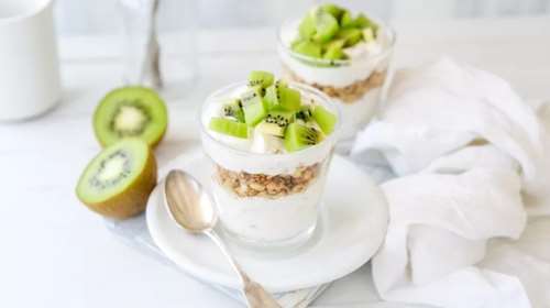 Ποιο γιαούρτι να διαλέξεις σύμφωνα με τον στόχο σου - Χάσε κιλά, χτίσε μυς, νιώσε καλύτερα