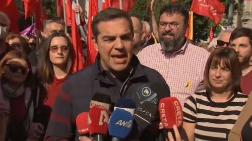 Τσίπρας στην πορεία: &quot;Ηχηρή απάντηση της κοινωνίας στο καθεστώς της ακρίβειας, της ανασφάλειας και της διαφθοράς&quot;