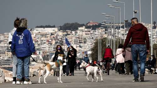 Σάκης Αρναούτογλου: Καλοκαιρινή ζέστη το Σάββατο - Με σκόνη και μπόρες οι εκλογές την Κυριακή [Βίντεο]