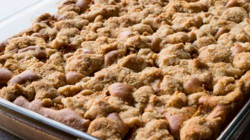 Η πιο ζουμερή μηλόπιτα έχει ελάχιστα υλικά και καθόλου ζάχαρη