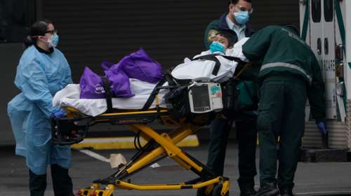 Εφιαλτικές διαστάσεις του κορονοϊού στις ΗΠΑ: 200.000 νεκροί και σχεδόν επτά εκατομμύρια κρούσματα