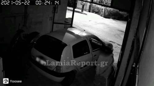 Λαμία: Η κάμερα κατέγραψε διαρρήκτες να &quot;ανοίγουν&quot; αυτοκίνητο - Καρέ-καρέ η ληστεία