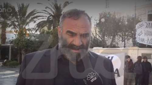 Δολοφονία Γαρυφαλλιάς στη Φολέγανδρο: Ο δολοφόνος της εμφανίστηκε &quot;με κοστούμι και με ζελέ στα μαλλιά&quot; στη δίκη