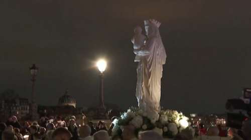 Γαλλία: Eπέστρεψε στην Παναγία των Παρισίων το άγαλμα της με το Θείο Βρέφος