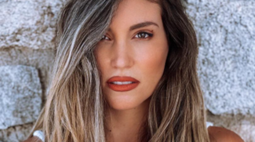 H Αθηνά Οικονομάκου άλλαξε και το χρώμα των μαλλιών της, μετά τη δραστική αλλαγή στο κούρεμά της