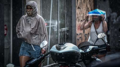 Ο καιρός σήμερα: Βροχές, καταιγίδες και χαλάζι - Σε ποιες περιοχές τα φαινόμενα θα είναι ισχυρά