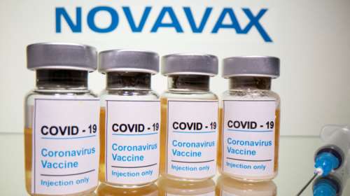 ΕΜΑ: &quot;Πράσινο φως&quot; στο Novavax - Γιατί το πέμπτο εμβόλιο στην ΕΕ &quot;αποστομώνει&quot; τους αντιεμβολιαστές συνωμοσιολόγους