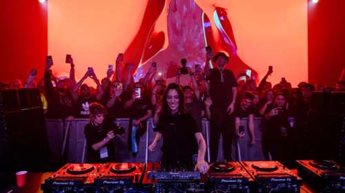 Amelie Lens: Εσύ ξέρεις την πρώτη κυρία της ηλεκτρονικής σκηνής του Βελγίου;