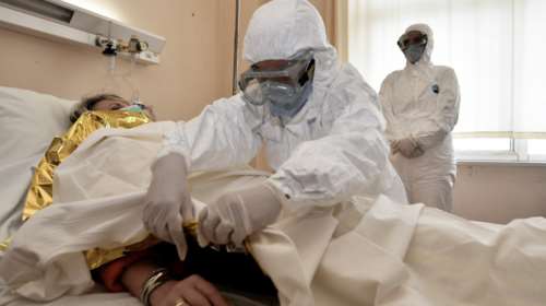 Κορονοϊός: Δυο νέοι άνθρωποι μέσα από το νοσοκομείο γράφουν για το πώς αντιμετωπίζουν τον ιό- Τα συμπτώματα