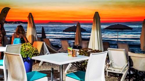 &quot;Λουκέτο&quot; σε καταστήματα εστίασης σε Μύκονο και Χαλκιδική - Οι παραβάσεις που διαπιστώθηκαν