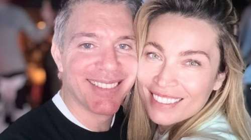 Μαριέττα Χρουσαλά- Λέων Πατίτσας: Με τα τρία παιδιά τους στην Αίγινα - Στο μοναστήρι του Αγίου Νεκταρίου