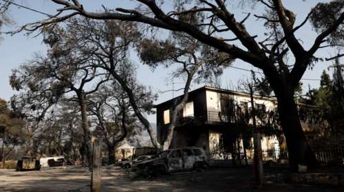 Φωτιές: 306 σπίτια, 24 επαγγελματικοί χώροι  επικίνδυνα για χρήση