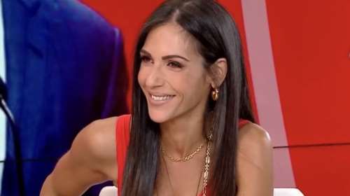 Το τηλεφώνημα που δέχτηκε η Ανθή Βούλγαρη on air από γνωστή παρουσιάστρια - &quot;Δεν έχεις εκπομπή, μην αγχώνεσαι&quot;