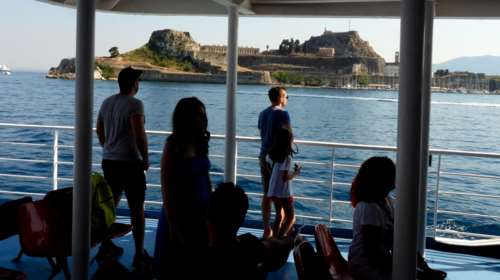 Καιρός: Ποδαρικό του Ιούλη με πολλή ζέστη και λίγες μπόρες στα ορεινά