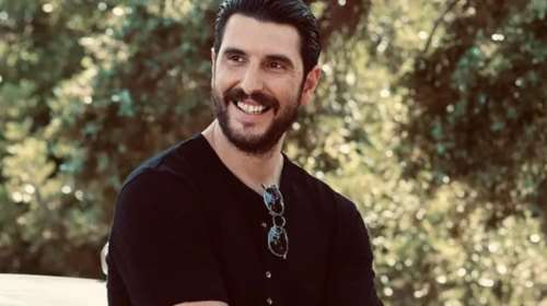 Ο Γιώργος Γεροντιδάκης το 2004 - Η εμφάνισή του στη σειρά &quot;Απόσταση Αναπνοής&quot;