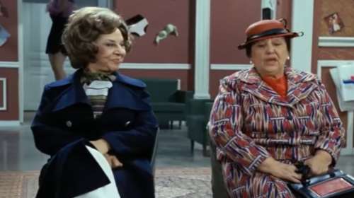 Finos Film για Γιορτή της Μητέρας: &quot;Χρόνια πολλά στις Ελληνίδες μάνες,  τις πιο αγαπησιάρες του πλανήτη&quot;