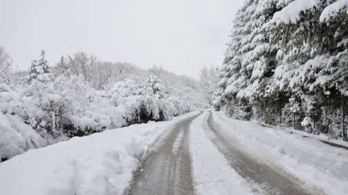 Γιατί στο Κάτω Νευροκόπι κάνει τόσο πολύ κρύο; - Το χωριό που &quot;βλέπει χιόνι&quot; ακόμα και τον Ιούνιο